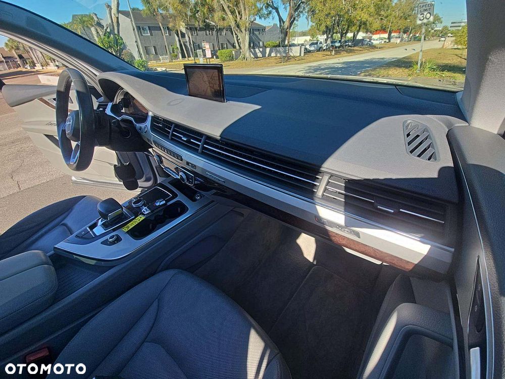 Audi Q7 3.0 TFSI Quattro Tiptronic - 14