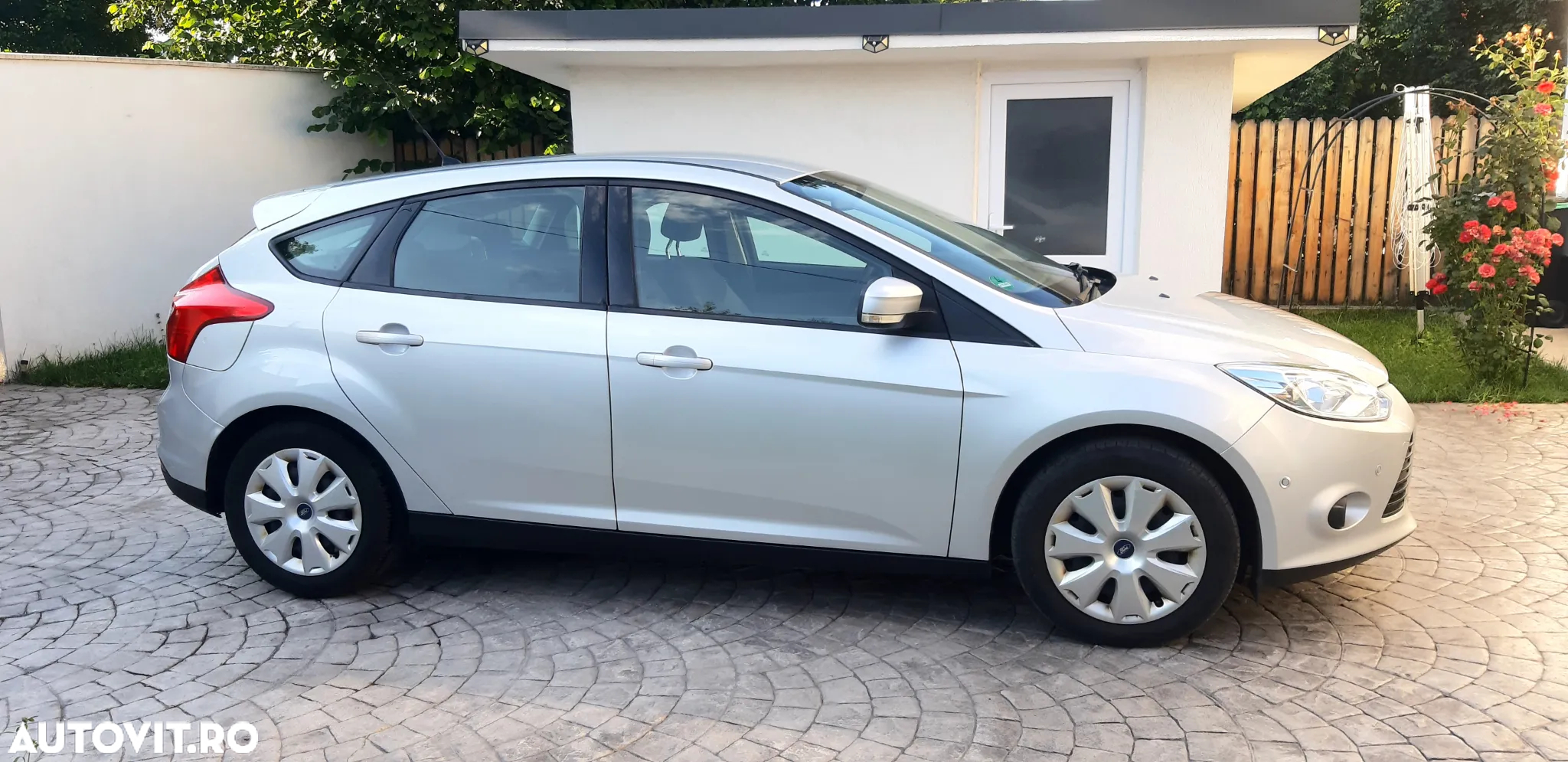 Ford Focus 1.6 Ti-VCT Sport - 9