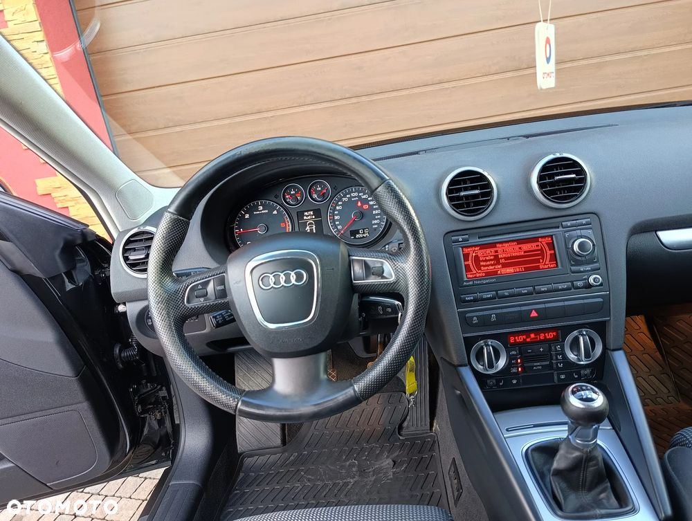 Audi A3 Sportback 2.0 TDI Ambiente - 33