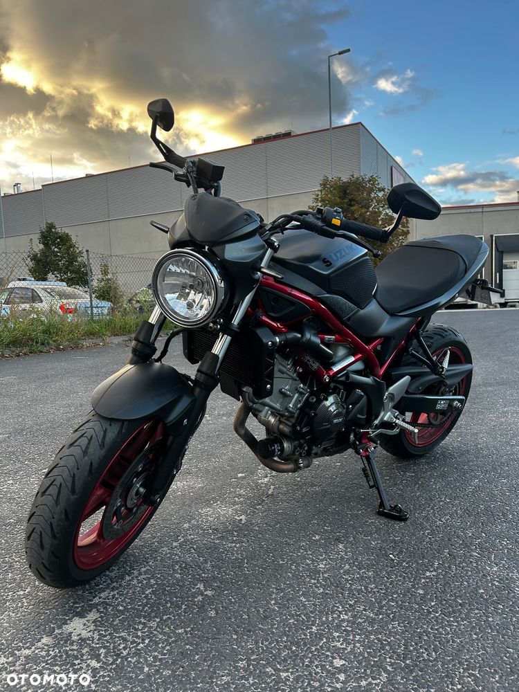 Suzuki SV