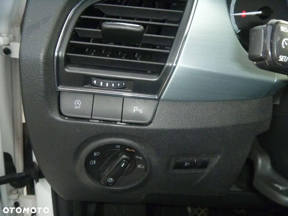 Skoda Fabia 1.0 TSI Ambition - 16