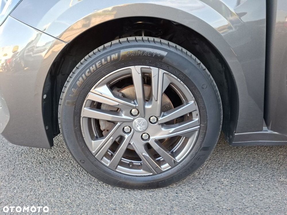 Peugeot 208 1.2 PureTech Active Pack S&S EAT8 - 12