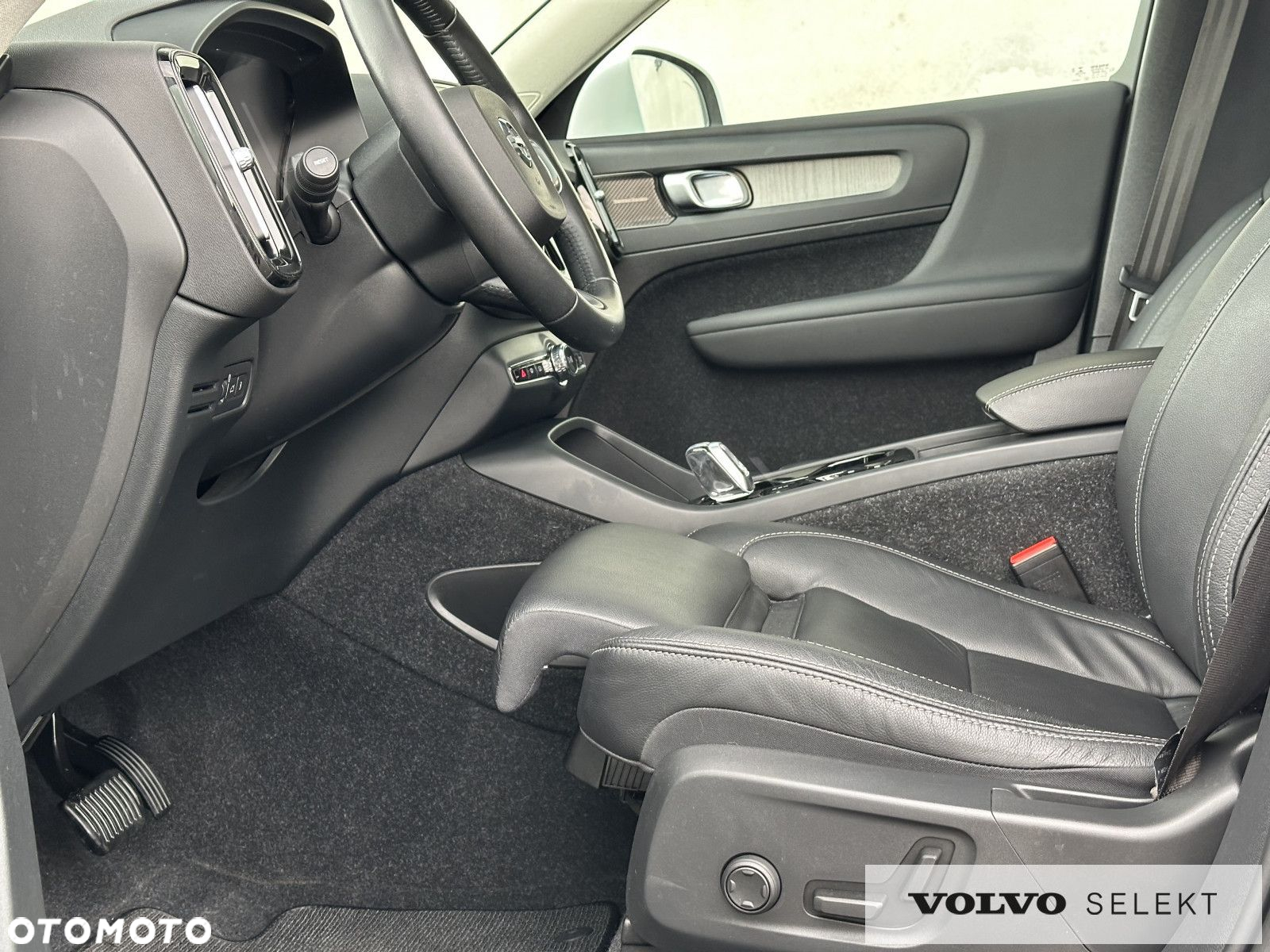 Volvo XC 40 - 22