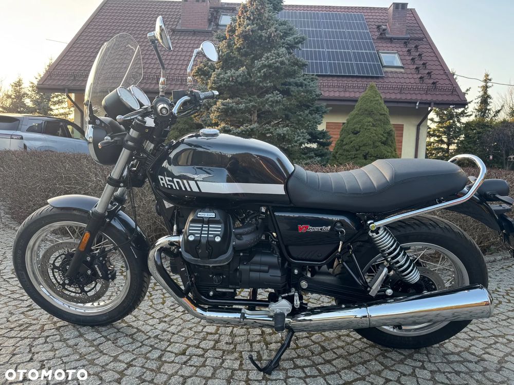 Moto Guzzi V7 - 1