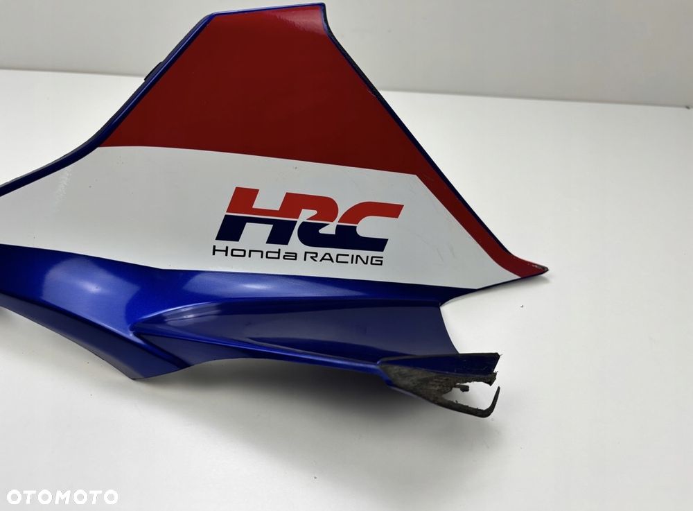 Lewe górne wypełnienie bocznej owiewki Honda CBR 600RR PC69 2024- Oryginał - 4