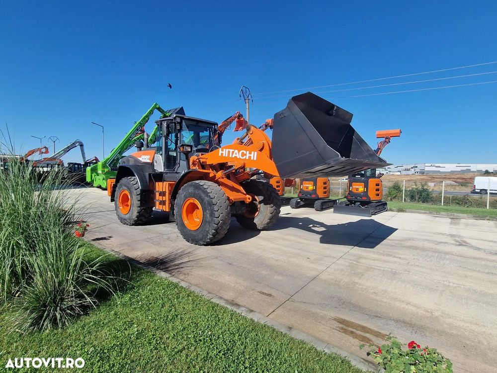 Hitachi ZW220, CUPA 3,5mc, 2018, 24.,392km, 5.880h, consum mediu 8l/h, Gresare automata, Anv MICHELIN 60% OK, ridica 15t, motor 201CP stage IV, basculare cupa la 4,2m, CUPLA RAPIDA, Posibilitate leasing 3 ani, PROMOTIE 86900 EUR+Tva - 7