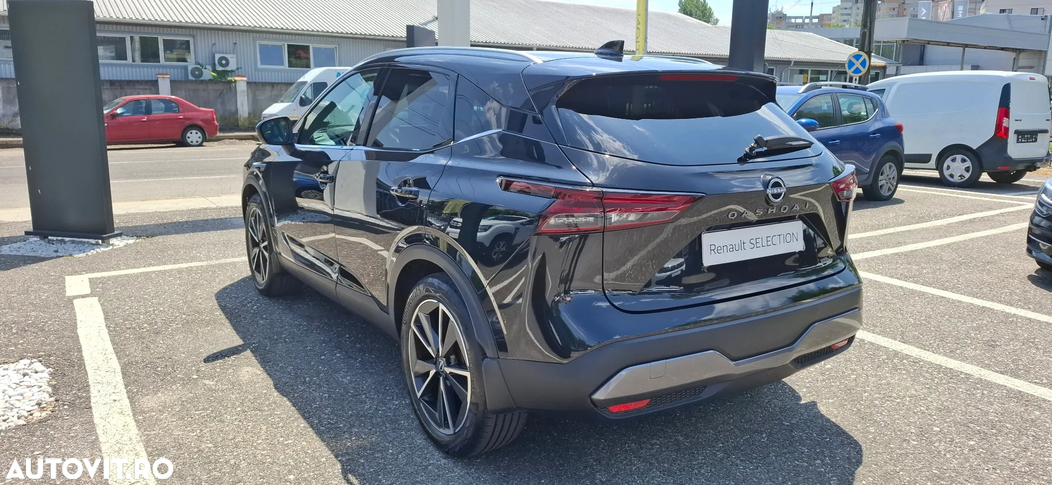 Nissan Qashqai 1.3 l Mild-Hybrid X-Tronic 4WD Tekna Plus - 13