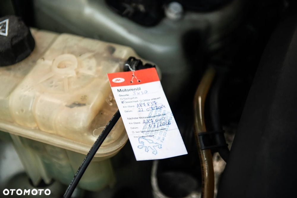 Peugeot 407 HDi 140 JBL - 38