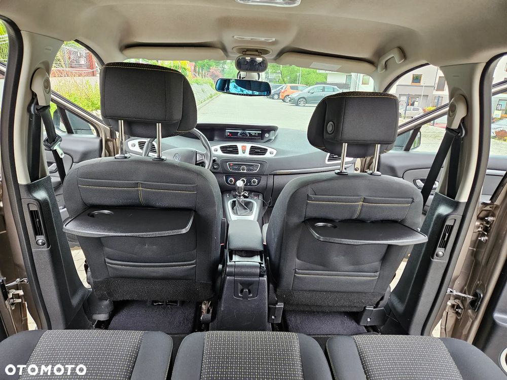 Renault Grand Scenic 1.6 16V 110 Dynamique - 11