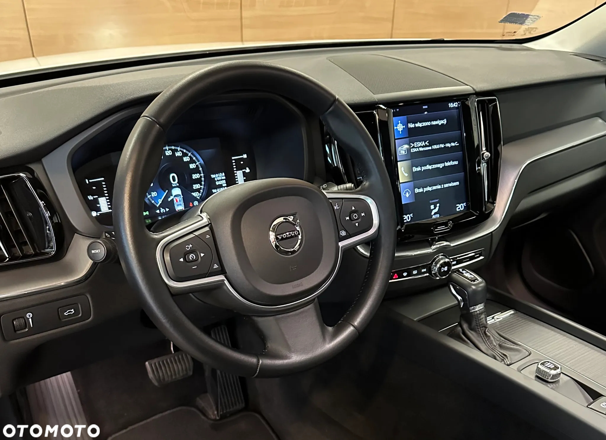 Volvo XC 60 T5 AWD Momentum - 12