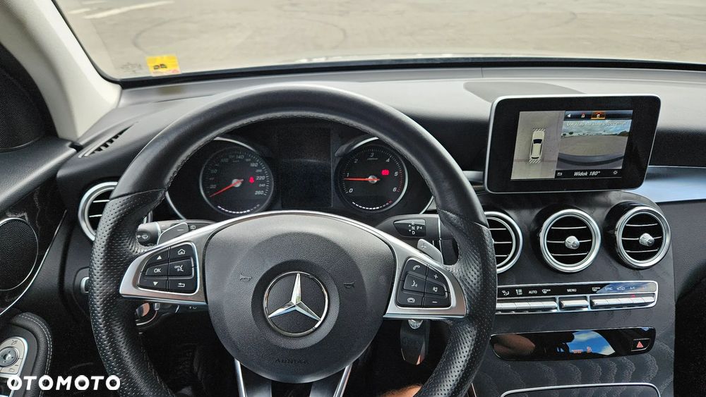Mercedes-Benz GLC - 21