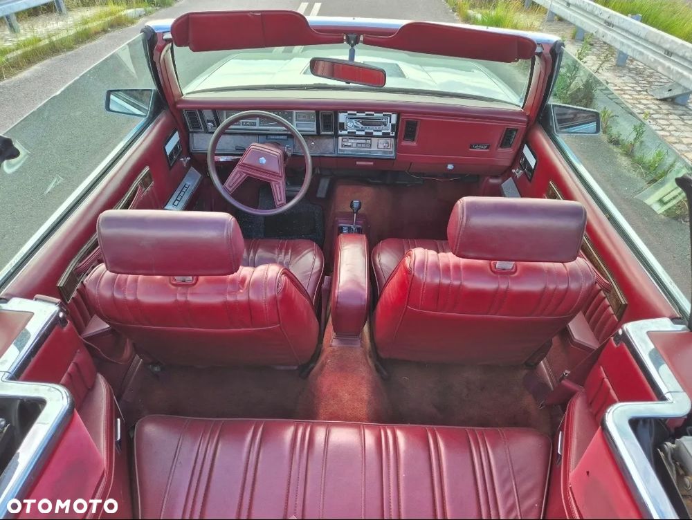 Chrysler Le Baron - 11