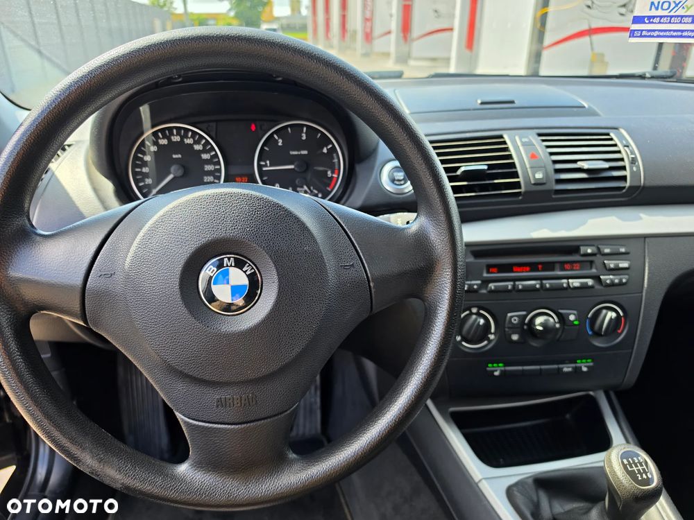 BMW Seria 1 - 15