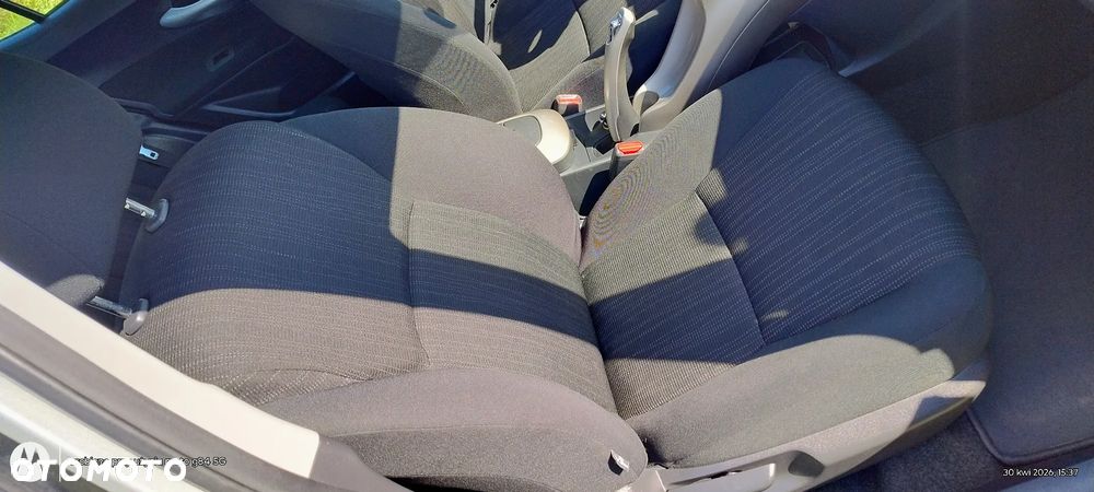Toyota Auris 1.6 VVT-i Sol - 28