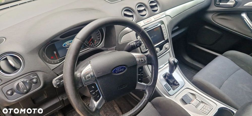 Ford S-Max 2.0 TDCi DPF Titanium - 13