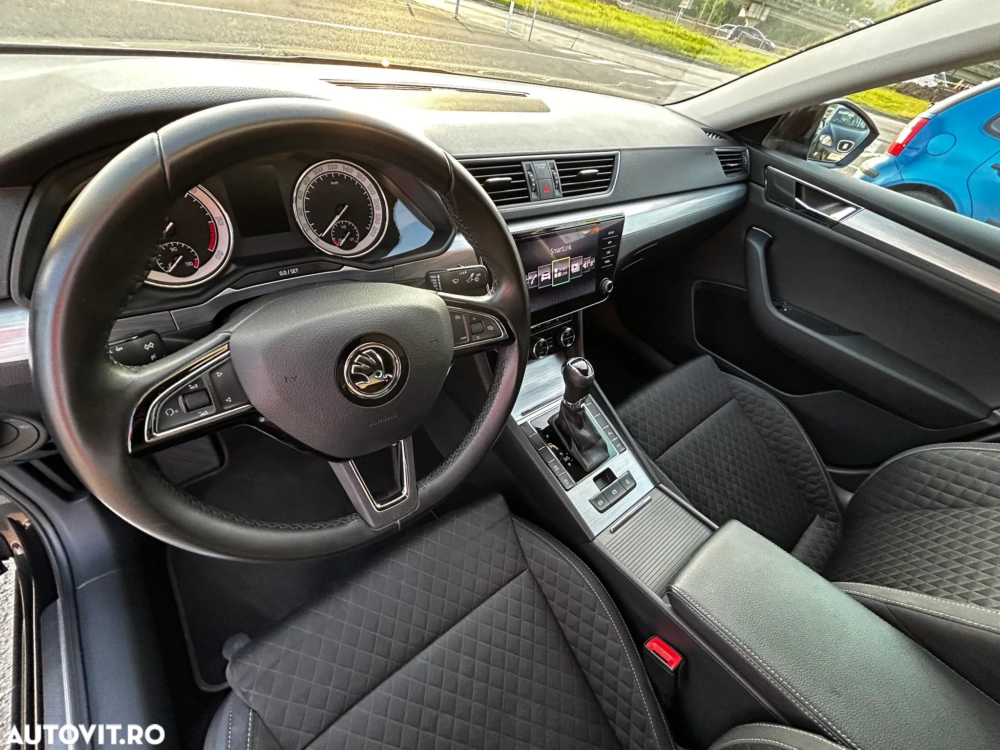 Skoda Superb Combi 2.0 TDI DSG Ambition - 22