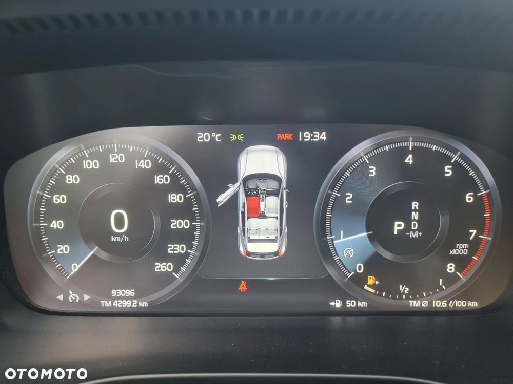 Volvo XC 40 T5 AWD Geartronic Momentum Pro - 24