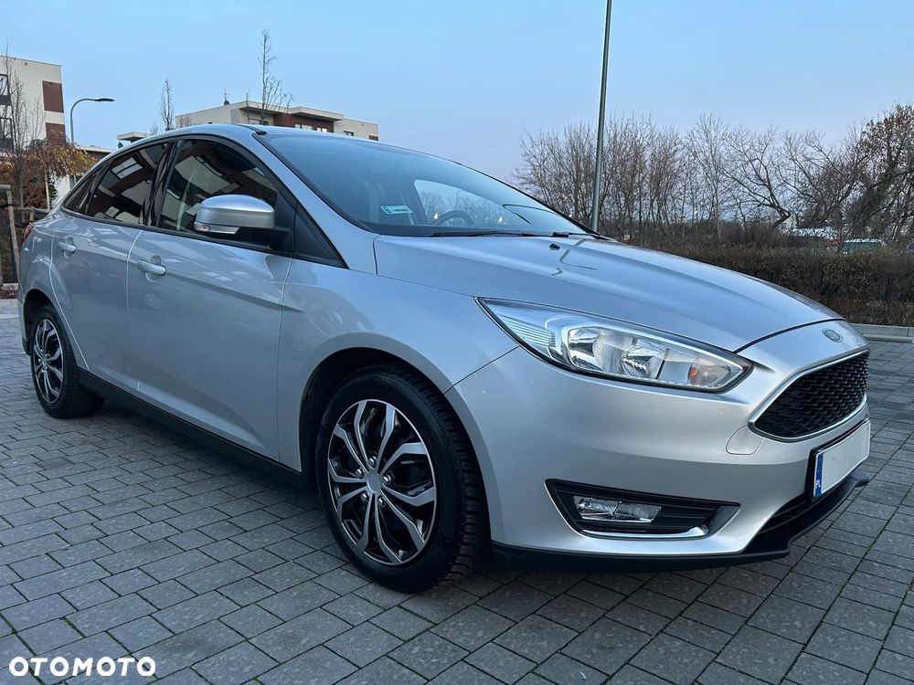 Ford Focus 1.6 Trend - 28