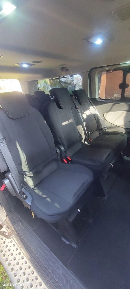 Ford Tourneo Custom - 7