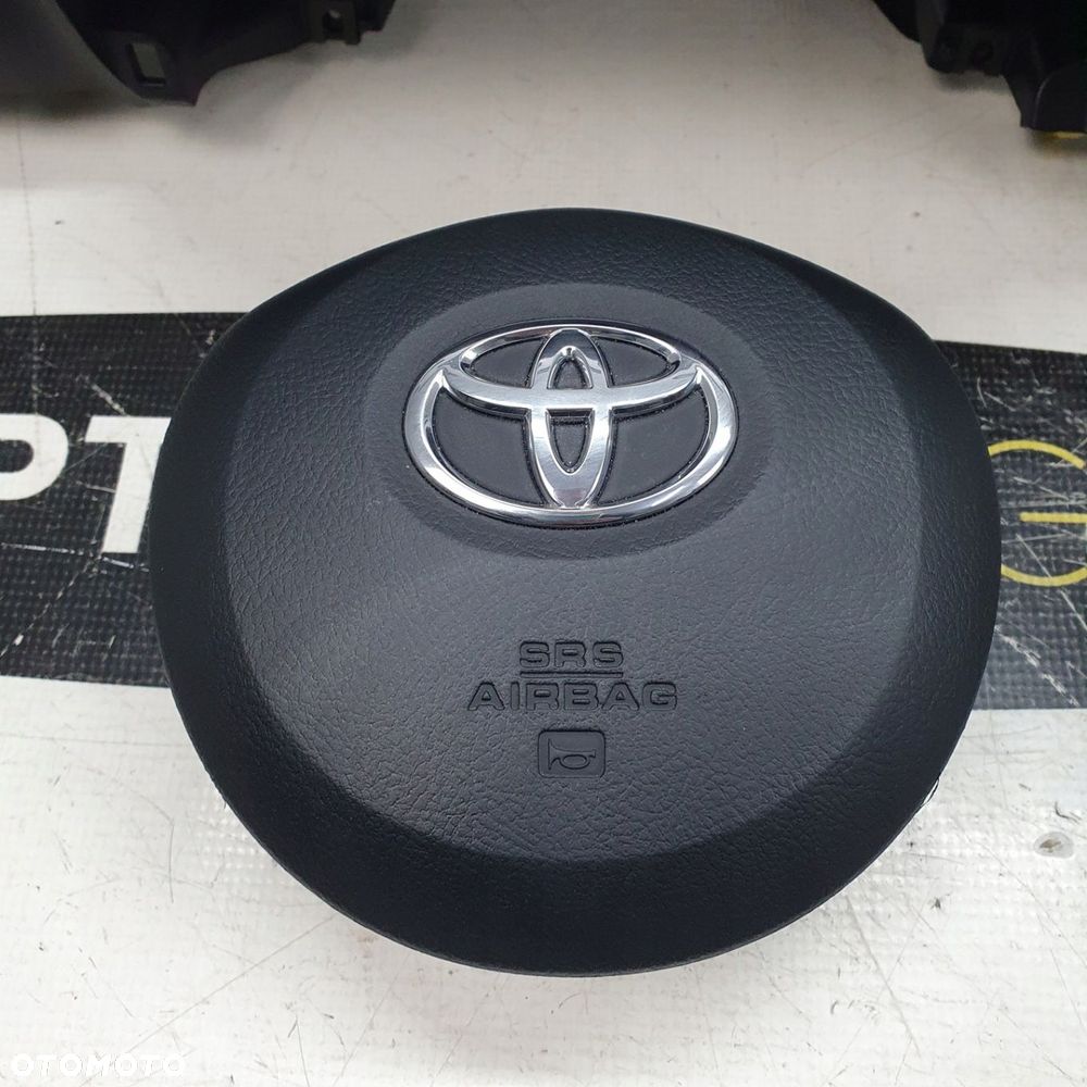 TOYOTA YARIS III 3 DESKA ROZDZIELCZA KONSOLA KOKPIT PULPIT PODUSZKI AIRBAG AIR BAG PASY KIT SET - 6
