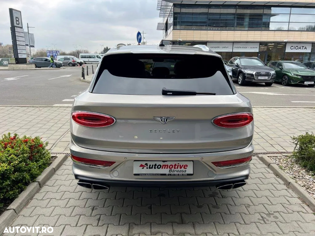 Bentley Bentayga Hybrid - 5