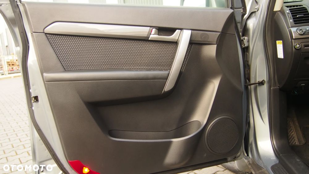 Chevrolet Captiva 2.4 2WD 7 Sitzer LS Family Edition - 23