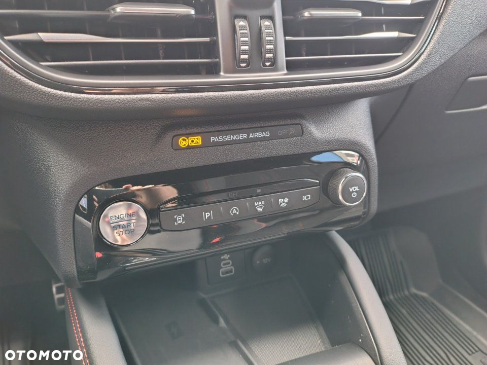 Ford Kuga - 20