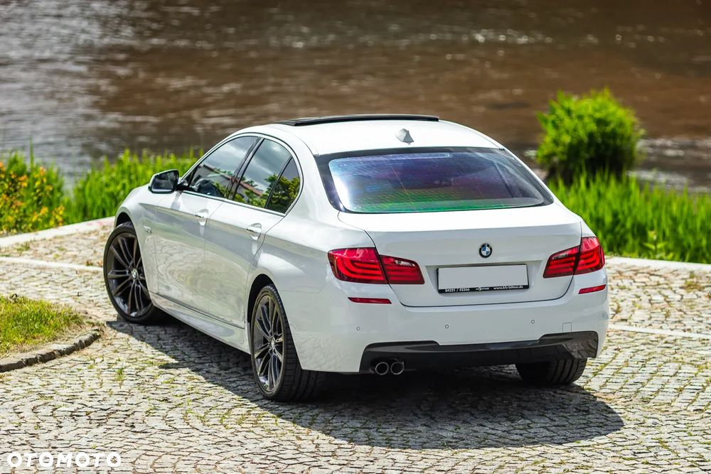 BMW Seria 5 525d - 11