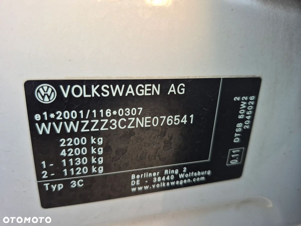 Volkswagen Passat 2.0 TDI SCR Comfortline DSG - 26