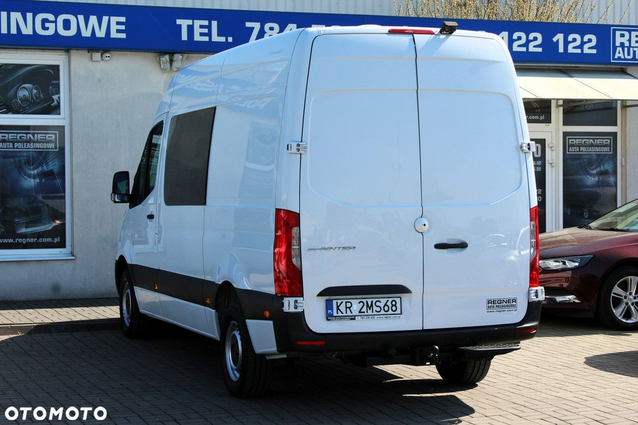 Mercedes-Benz Sprinter - 4
