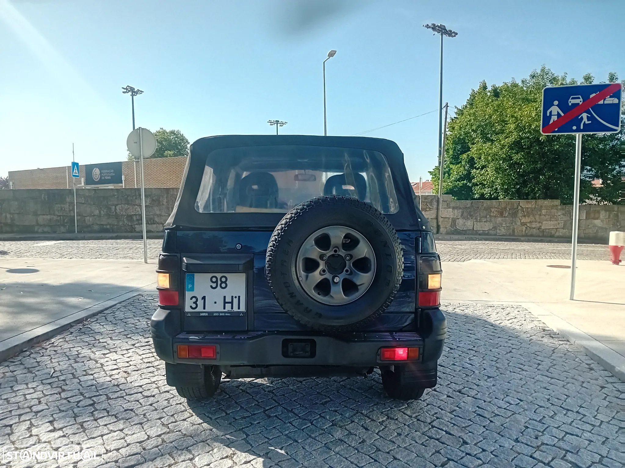 Mitsubishi Pajero - 11