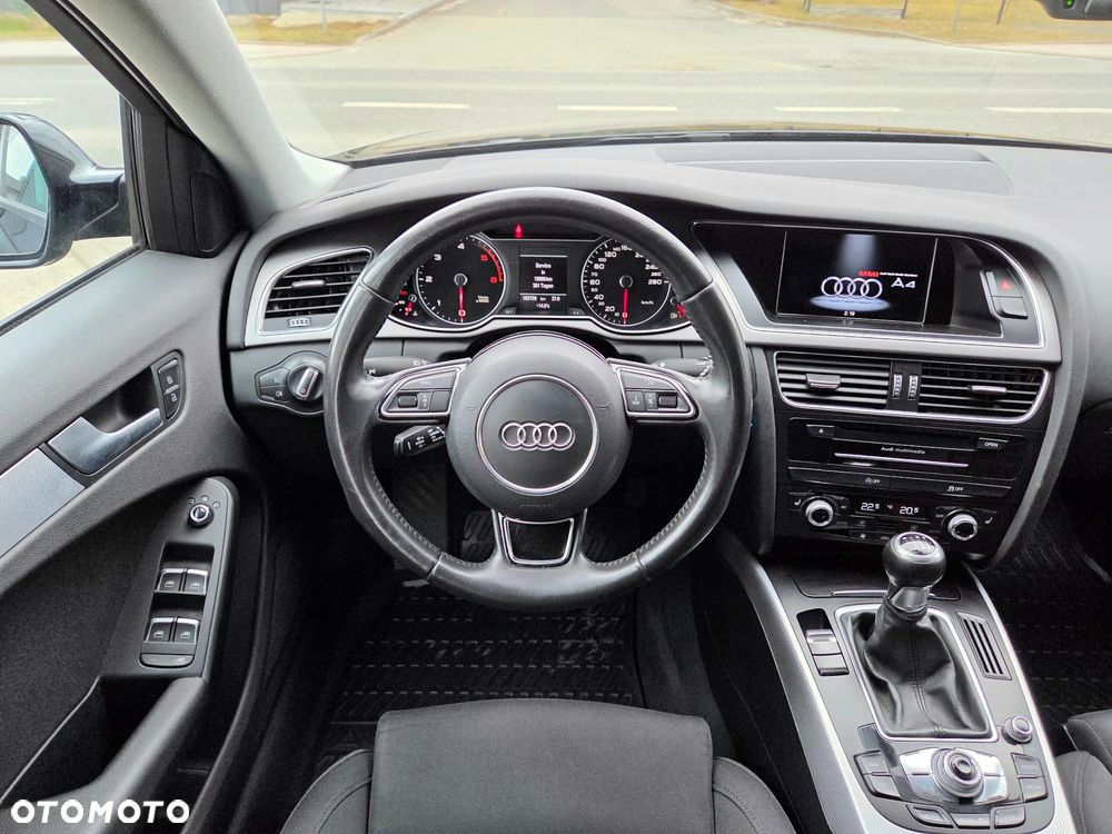 Audi A4 Avant 2.0 TDI DPF Ambiente - 13