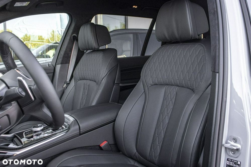 BMW X7 - 18