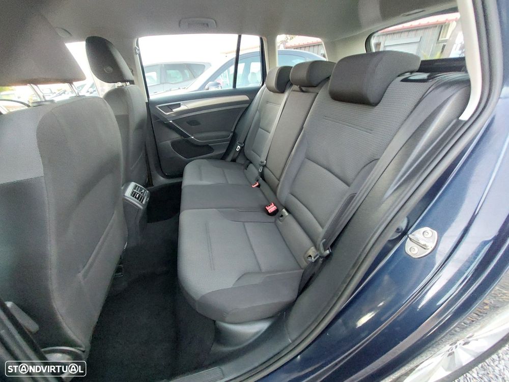 VW Golf Variant 1.6 TDi BlueMotion Confortline - 9