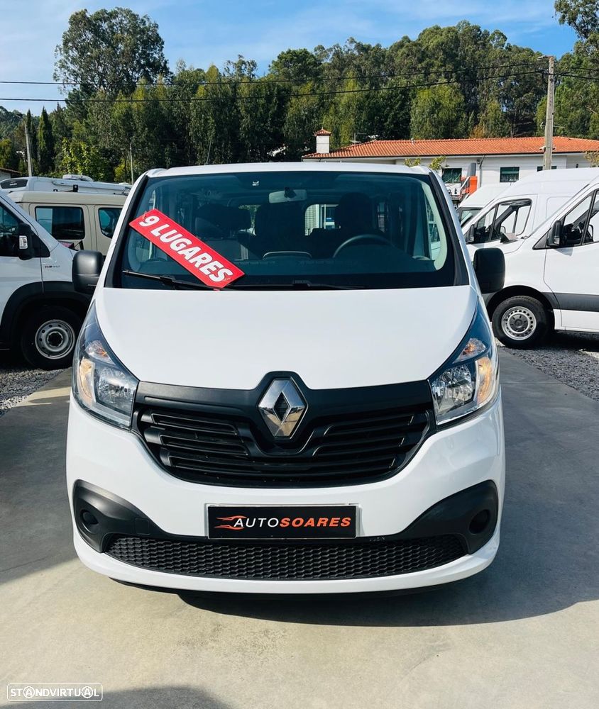 Renault Trafic 9 lugares - 3
