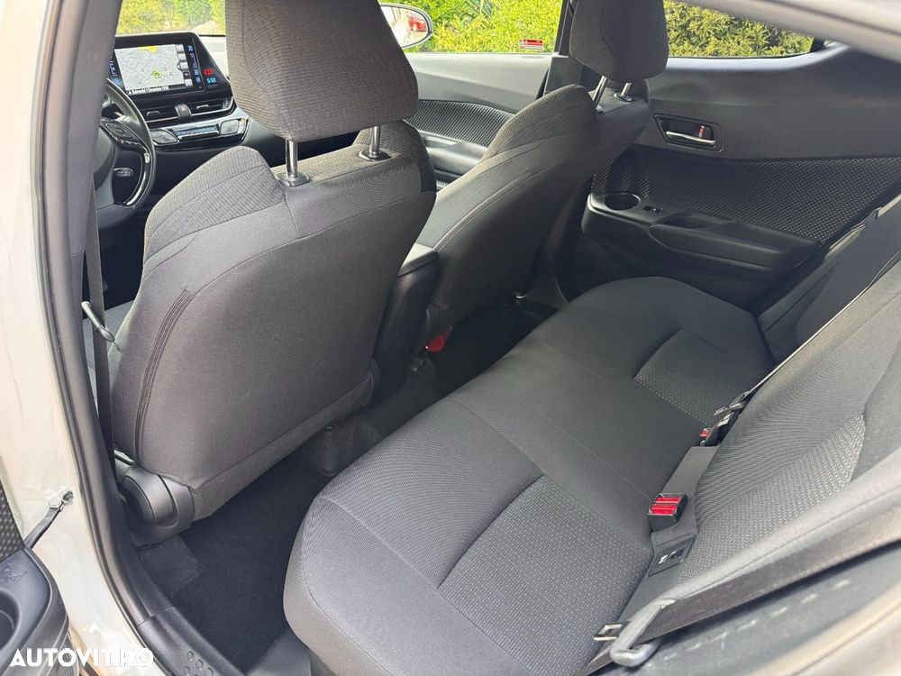 Toyota C-HR 1.8 HSD 122 CP 4x2 CVT Style - 12