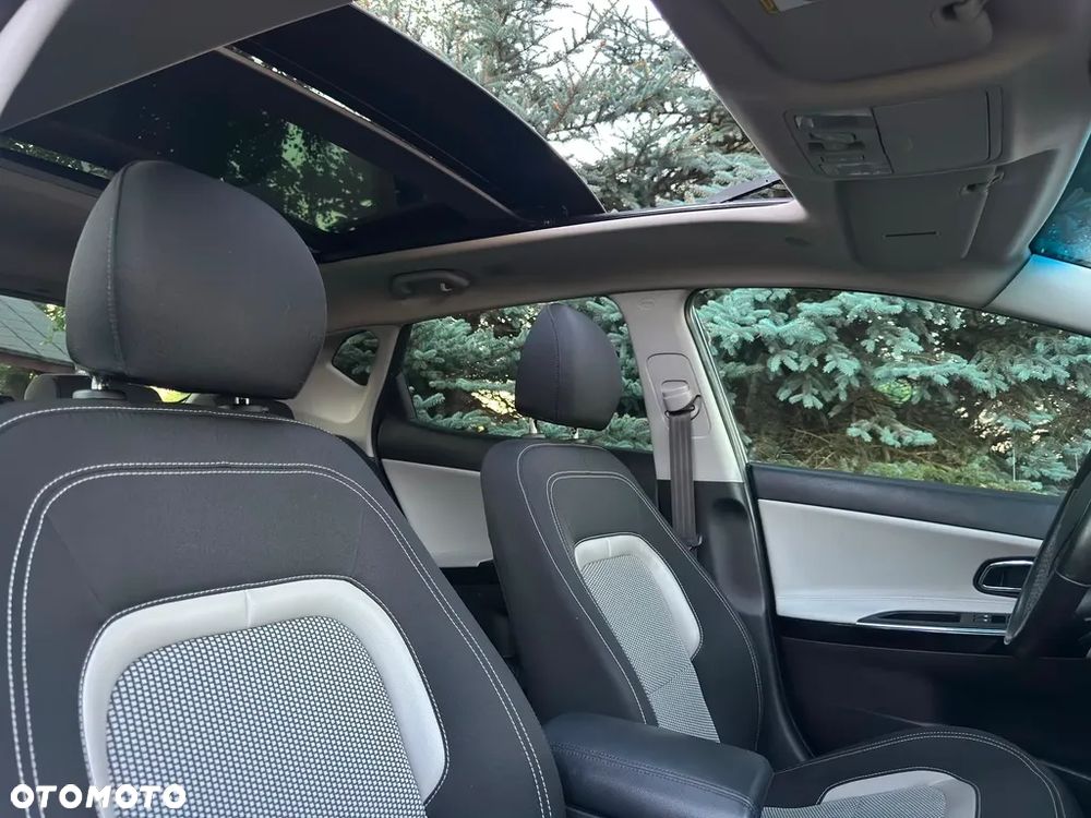 Kia Ceed 1.6 GDI DCT Platinum Edition - 18