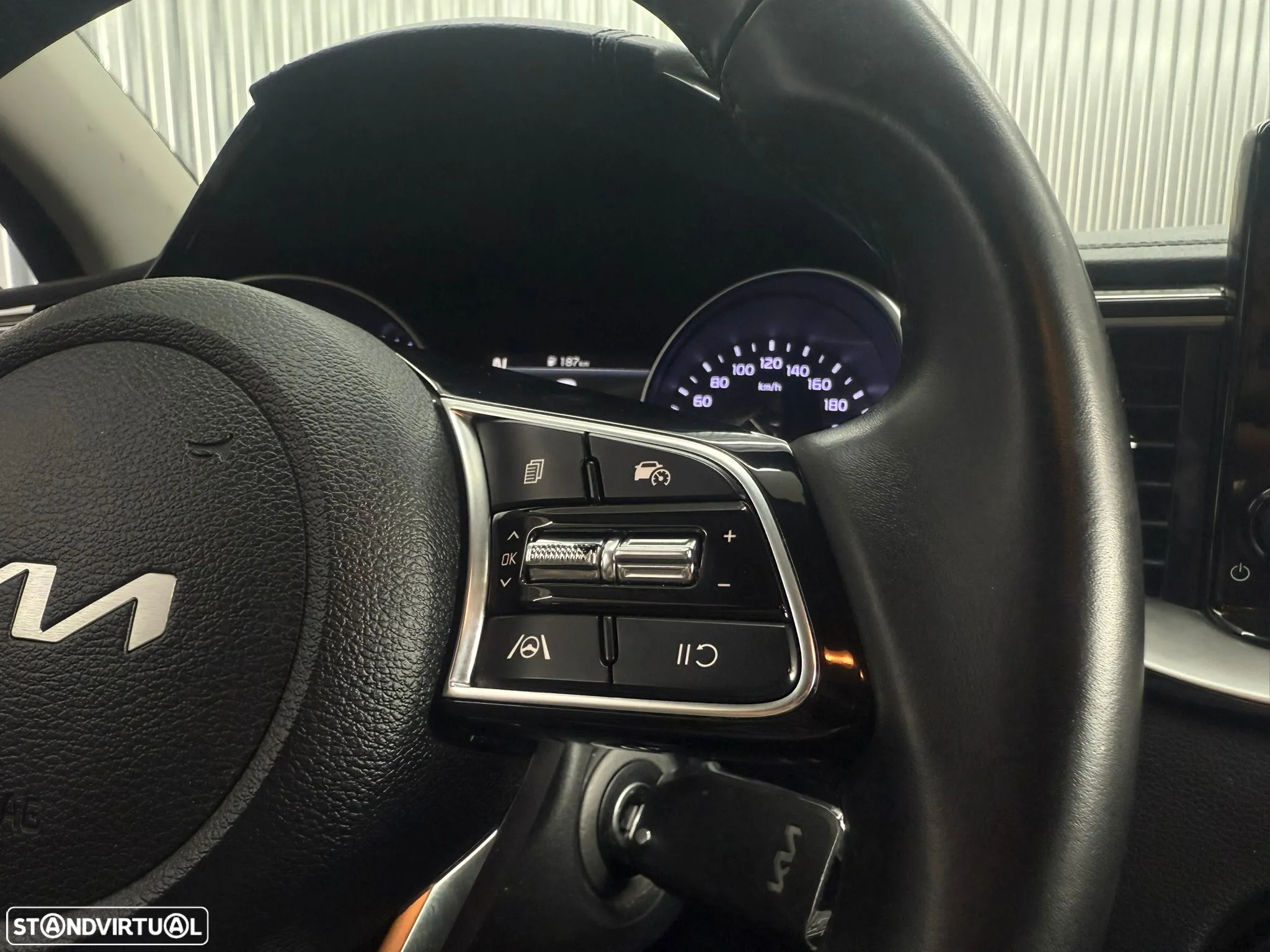 Kia Ceed SW 1.6 CRDi MHEV Dynamic - 27