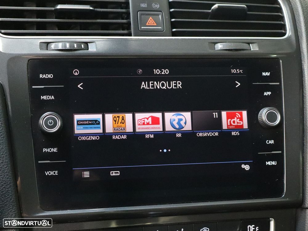 VW Golf Variant 1.6 TDi Confortline DSG - 11