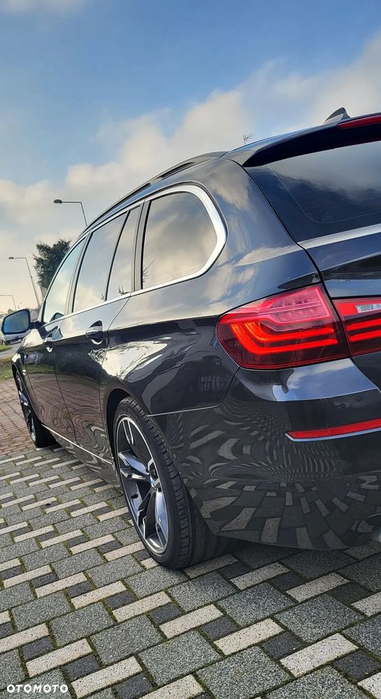 BMW Seria 5 - 32