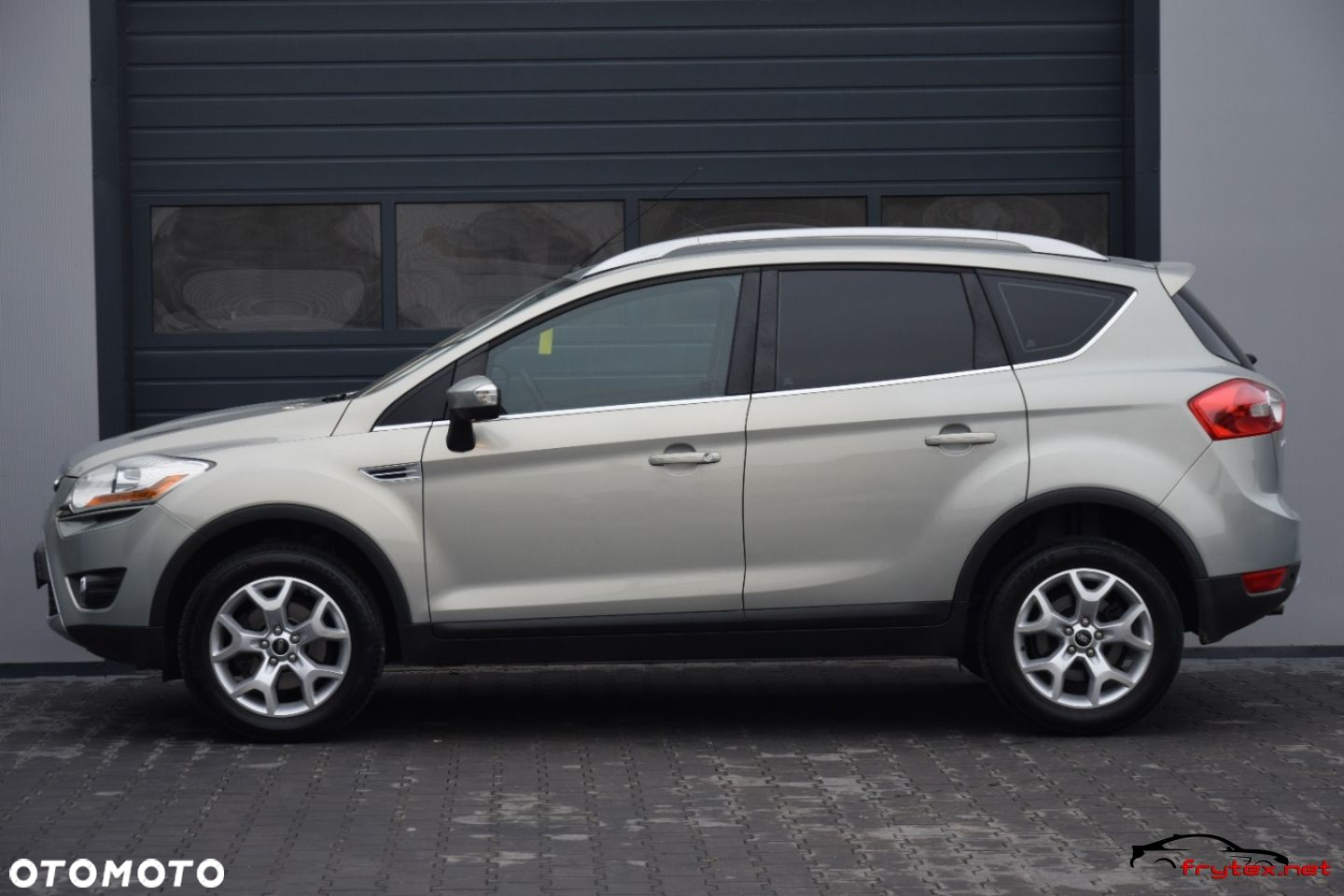 Ford Kuga - 8