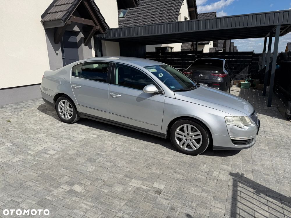 Volkswagen Passat 2.0 FSI Automatik Comfortline - 4
