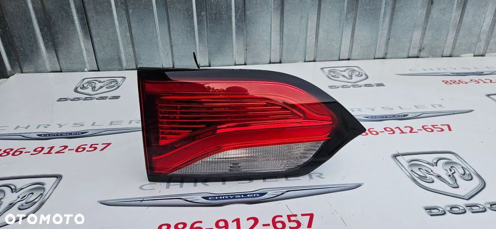 Chrysler Pacifica 2016- Lampa tył prawy Lampa tylna prawa Lampa tył lewy Lampa tylna lewa P68228940AE P68228941AE  ORYGINAŁ IDEALNE LED - 4
