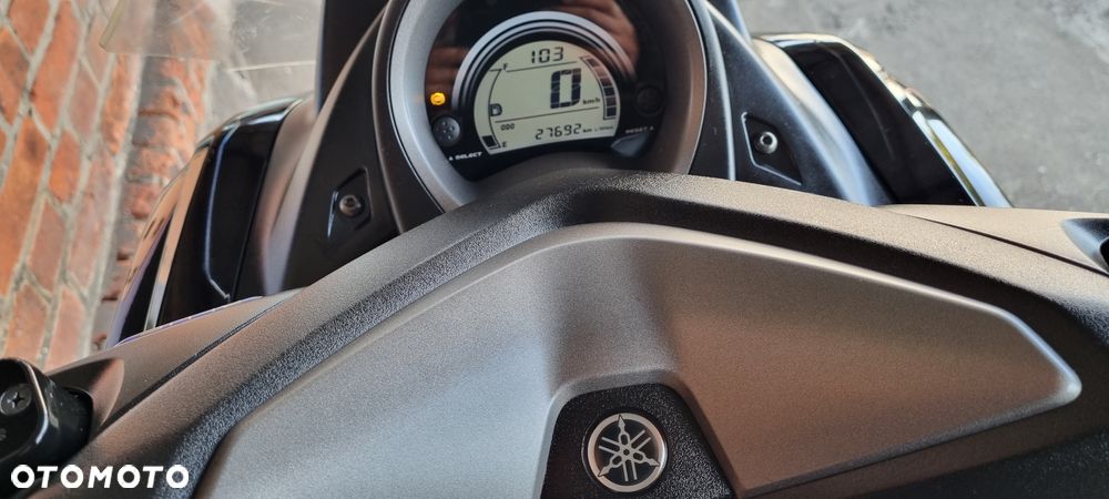 Yamaha NMAX - 5