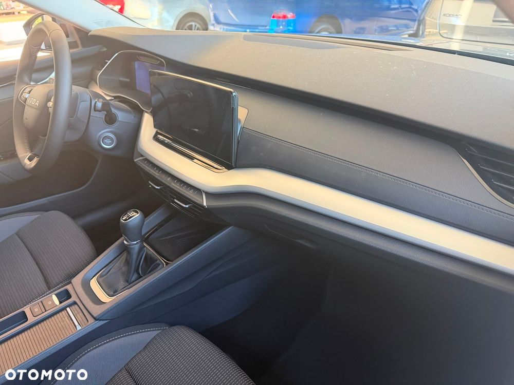 Skoda Octavia 1.5 TSI Drive Selection - 10