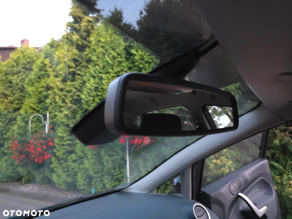 Ford Fiesta 1.25 Titanium - 34