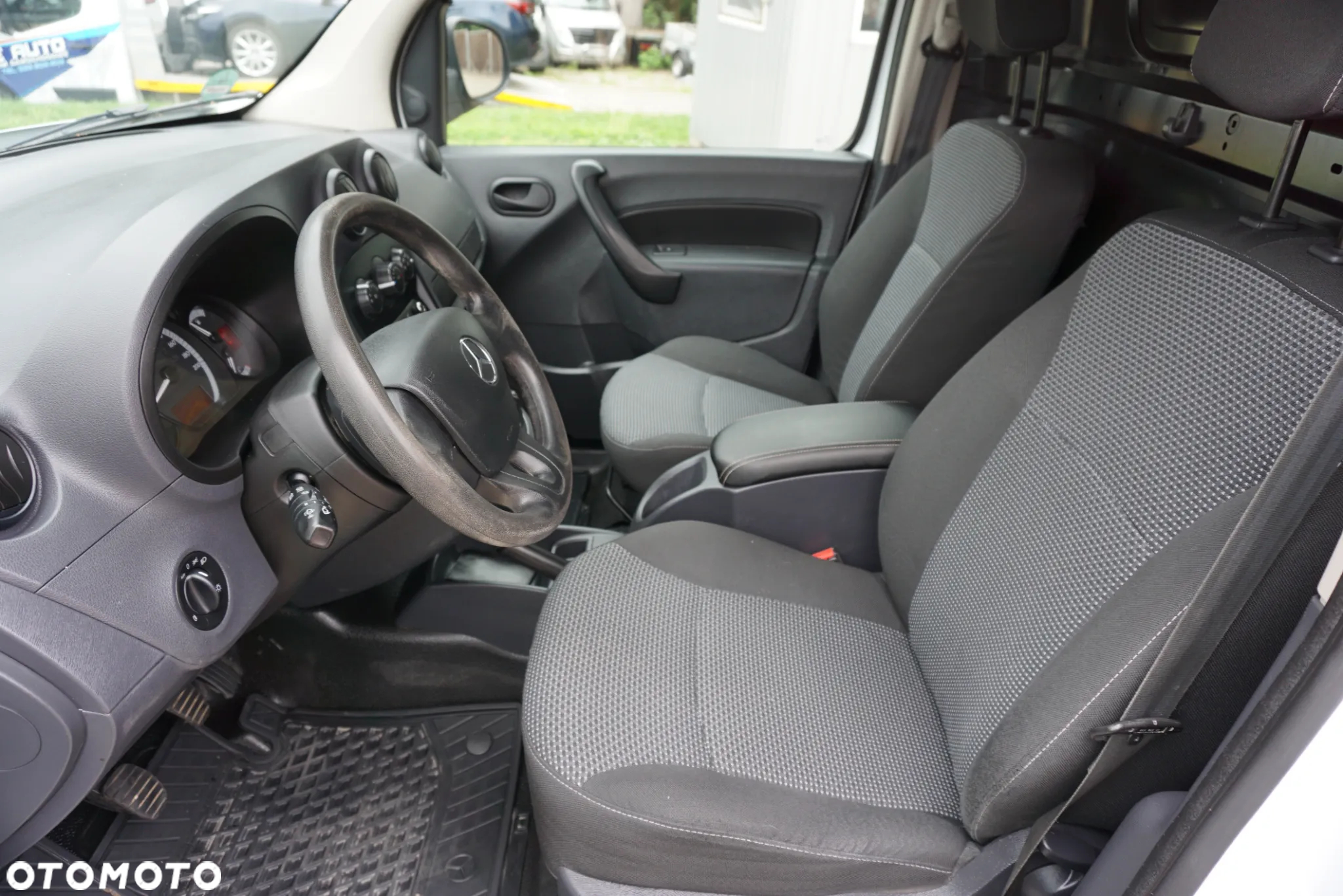 Mercedes-Benz CITAN - 9