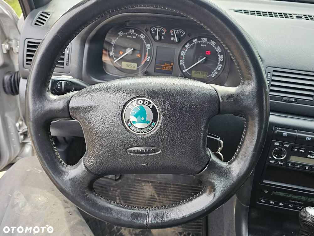 Skoda Octavia 1.8T Elegance - 28