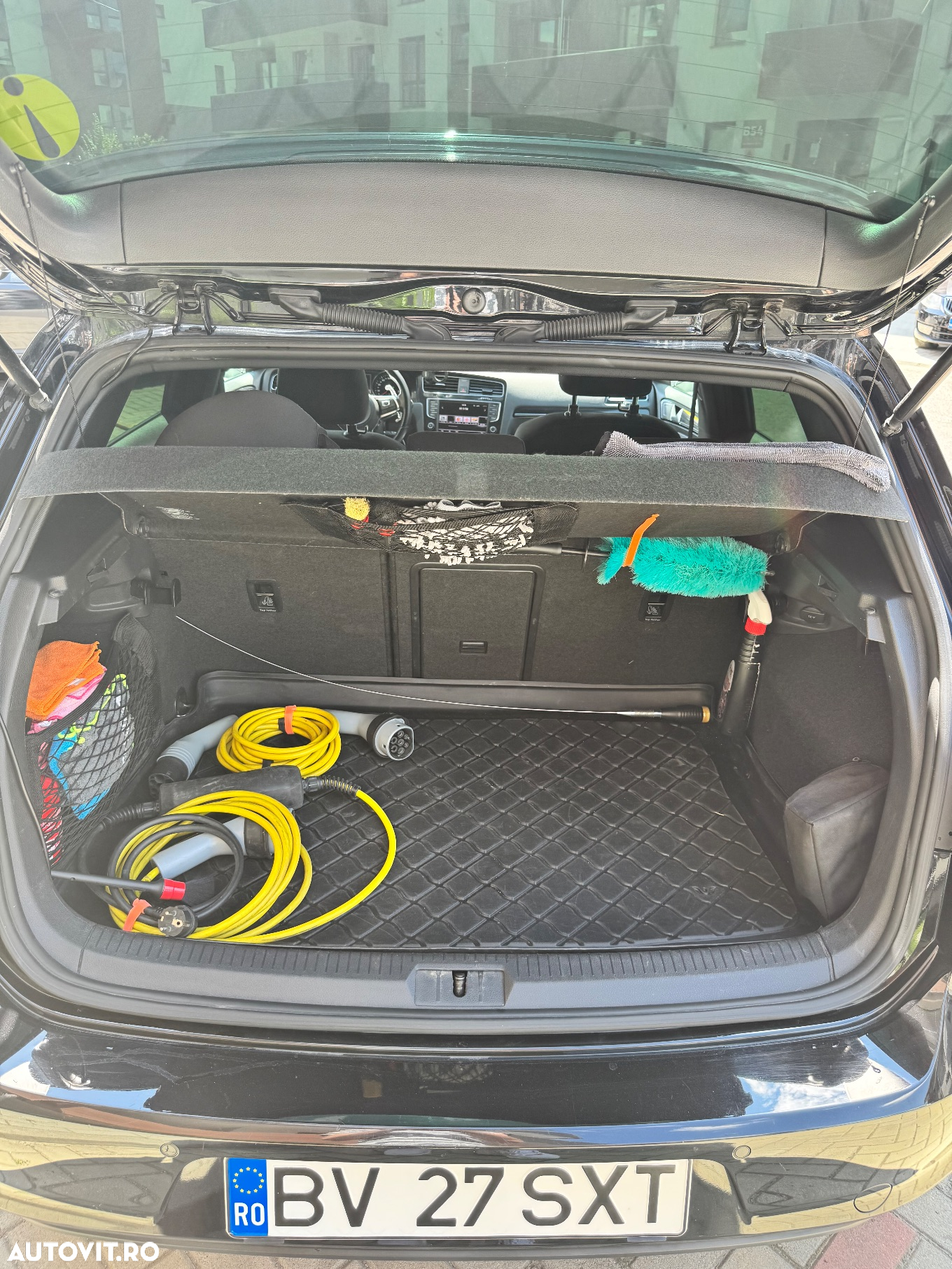 Volkswagen Golf - 9
