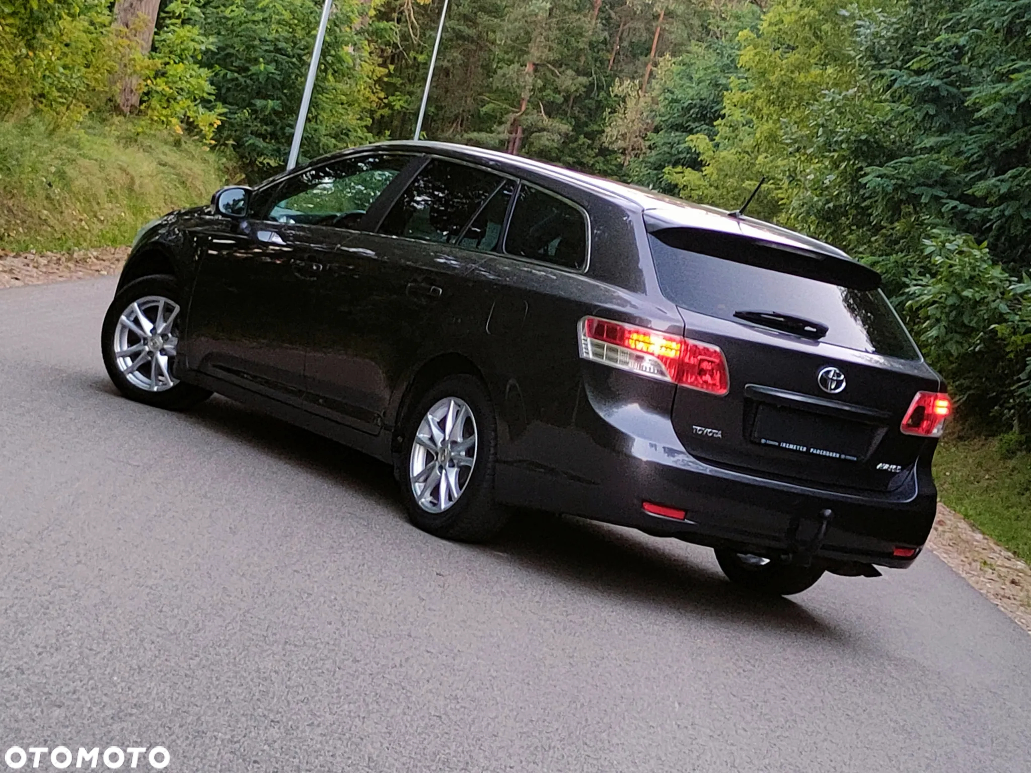 Toyota Avensis 1.8 Sol plus NAVI - 4